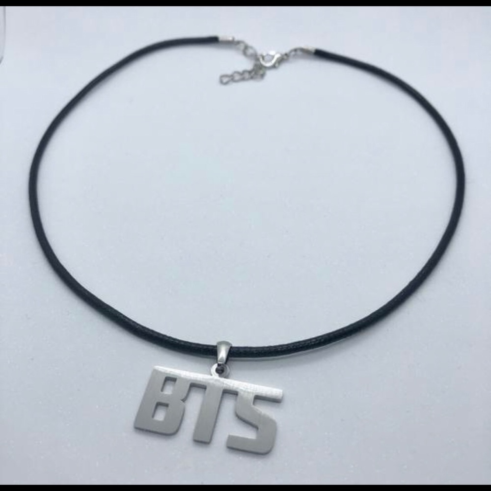 Brand New BTS KPOP Necklace Silver Pendant Black Choker 17”